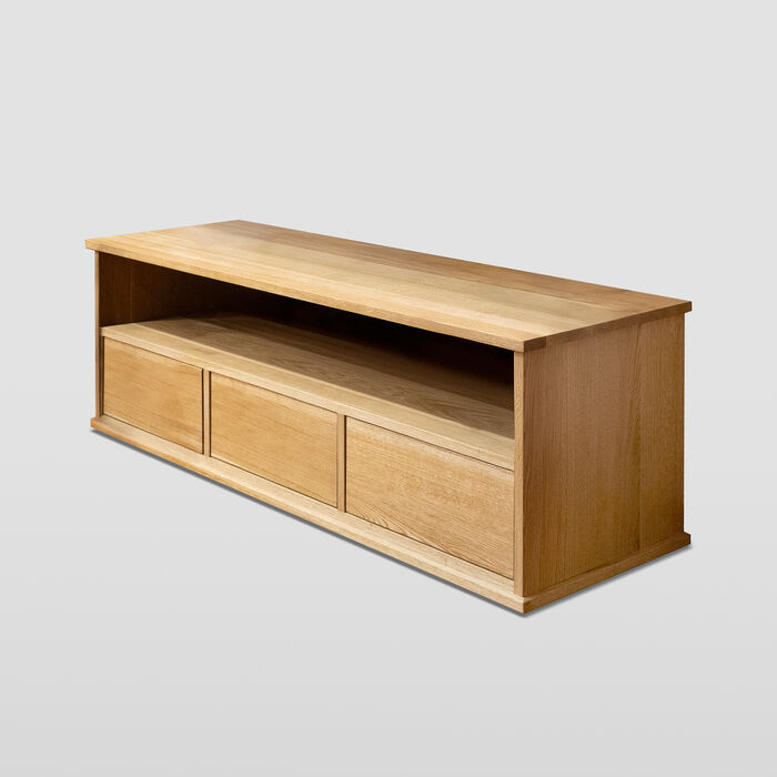 TV-Schrank aus Massiver Eiche – Minimalistisches Skandinavisches Design