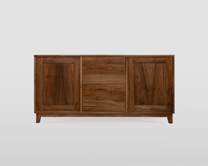 Sideboard aus Massivem Nussbaum – Zeitloses und Minimalistisches Design